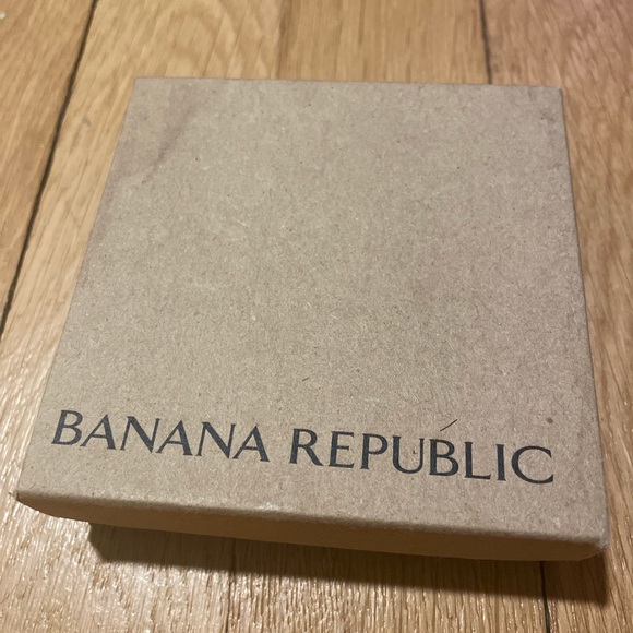 NWT Banana Republic earrings + matching stone bracelet - Picture 5 of 7